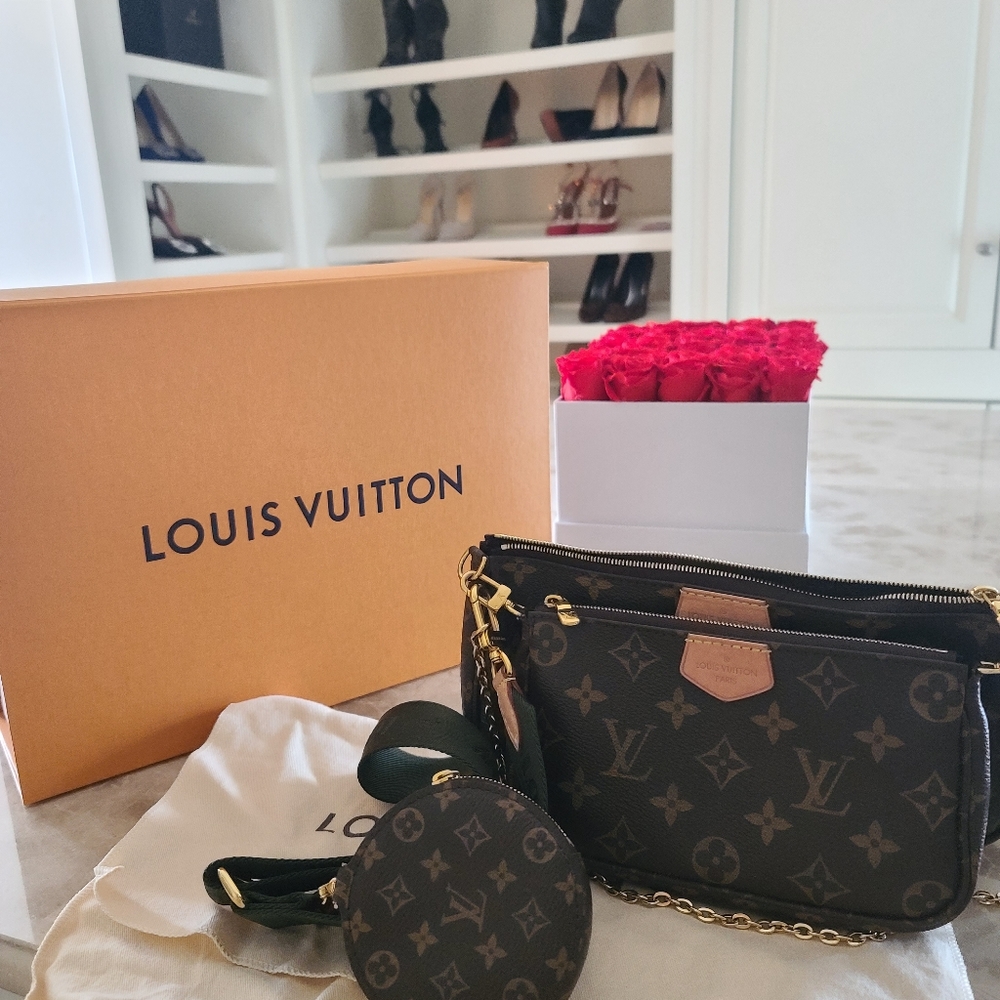 Authentic used Louis Vuitton multi pochettes